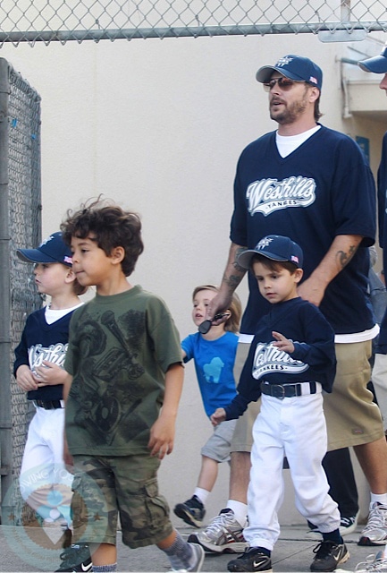 Kevin Federline with sons Jayden James, Kaleb & Sean Preston Federline