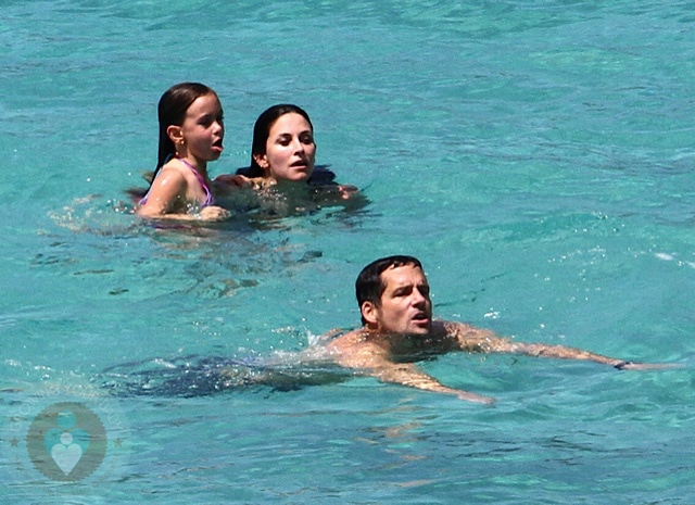 Courteney Cox and Daughter Coco Hit The Beach in St.Barts! 