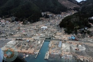 japan tsunami photos