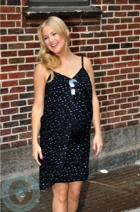 A pregnant Kate Hudson at the Letterman Show