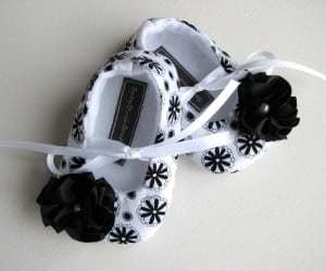 Baby Blush Boutique - Black & White Floral Baby Soft Ballerina Slippers