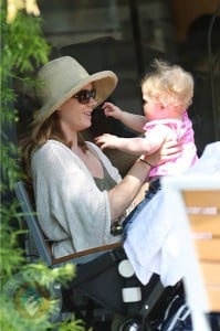 Amy Adams with daughter Aviana