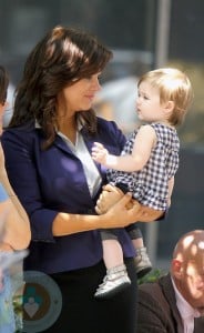 Tiffani Thiessen and daughter Harper Smith on the White Collar set