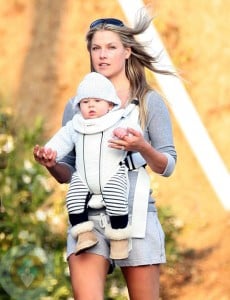 Ali Larter with son Theodore