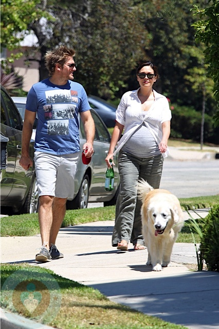 Curtis Stone with his pregnant wife Lindsay Price