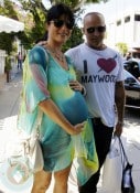 A very pregnant Selma Blair and Jason Bleick @the Ivy
