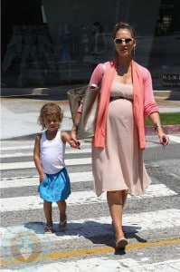 A pregnant Jessica Alba with her daughter Honor