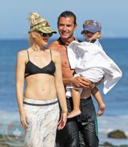 Gwen Stefani with Gavin and Zuma Rossdale at the beach in Malibu