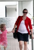 Pregnant Jennifer Garner with daughter Violet
