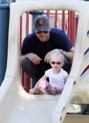 Eric Dane with his daughter Billie At the park