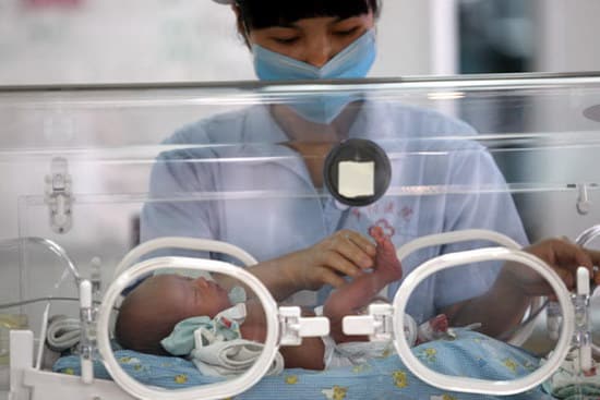 Baby dumped in plastic bag in S China