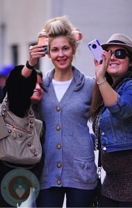 Kelly Rutherford on Gossip Girl set NYC