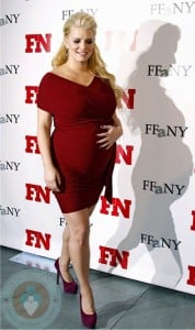 Pregnant Jessica Simpson on the red carpet in NYC
