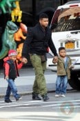 Usher with sons Usher Raymond V and Naviyd