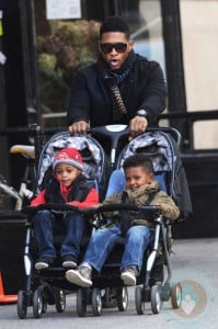 Usher with sons Usher Raymond V and Naviyd