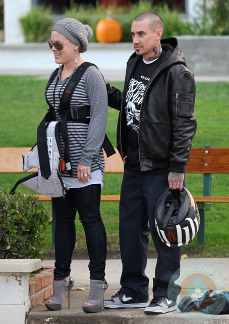 Pink and Carey Hart hang out at the park