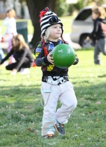 Zuma Rossdale playing at the park in LA