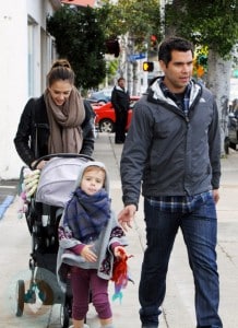 Jessica Alba and Cash Warren Christmas Shopping WIth Their Girls