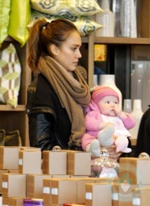 Jessica Alba and daughter Haven Christmas Shopping in LA