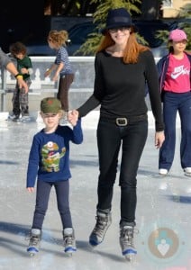 Marcia Cross with her daughter skating