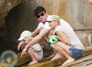 Naomi Watts and Liev Schreiber with their son Sammy in Australia