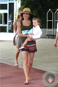Bethenny Frankel with daughter Bryn in Miami