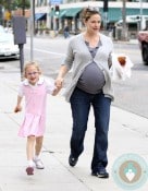 Pregnant Jennifer Garner and Violet Affleck out in LA 2
