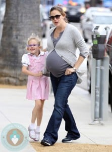 Pregnant Jennifer Garner and Violet Affleck out in LA