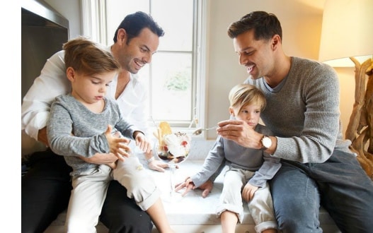 Carlos Gonzalez Abella,Ricky Martin with twins Valentino, Matteo