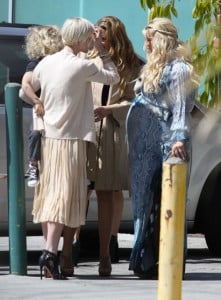 Jessica Simpson with sister Ashlee and Cayce Cobb