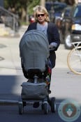 Martha Stewart with granddaughter Jude in stokke Xplory