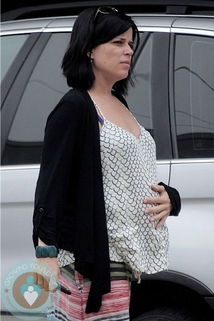 Pregnant Neve Campbell out shopping in LA - Growing Your Baby