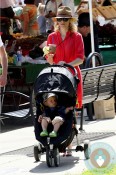 Elizabeth Banks son Felix Handelman farmers market LA