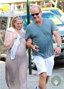 Kelsey Grammer, Kayte Walsh pregnant NYC