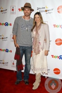 Mira Sorvino, Chris Backus red carpet