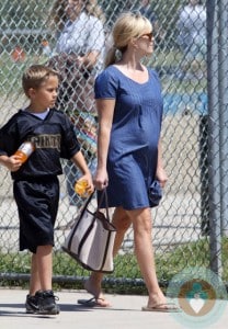 pregnant Reese Witherspoon at son Deacons football game