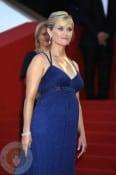 pregnant Reese Witherspoon red carpet MUD Premiere Cannes 2012