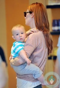January Jones with son Xander out shopping for shoes