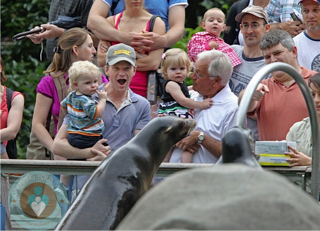 Neil Patrick Harris with twins Harper and Gideon, Central Park Zoo