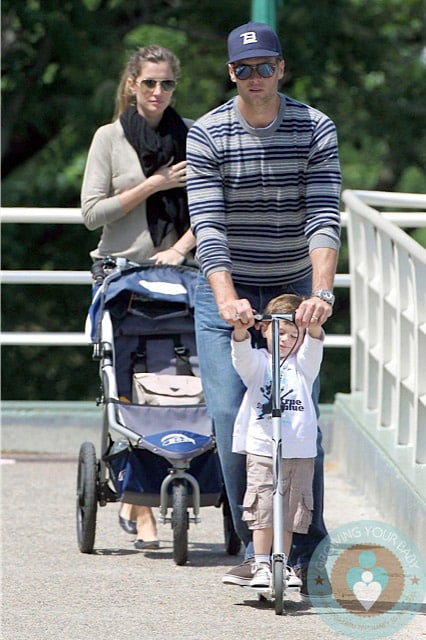 Tom Brady, Benjamin brady, Gisele Bundchen @ a Boston Park