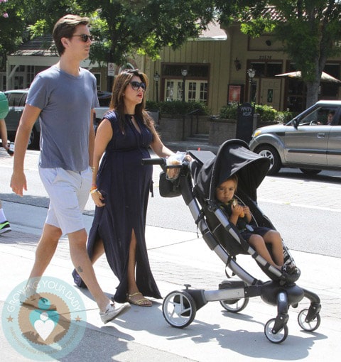 pregnant Kourtney Kardashian, Scott Disick and Mason Disick Origami