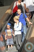 Britney Spears, Sean P Federline, Jayden James Federline, Jason Trawick Maui airport