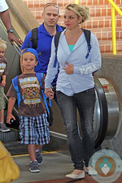 Britney Spears, Sean P Federline, Maui airport