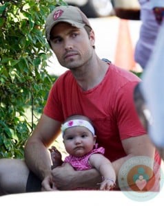 Eric Winter, daughter Sebella Rose