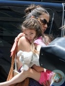 Katie Holmes, Suri Cruise Playdate Alice's Tea Cup NYC