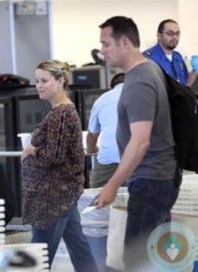 Pregnant Reese Witherspoon and Jim Toth @ LAX
