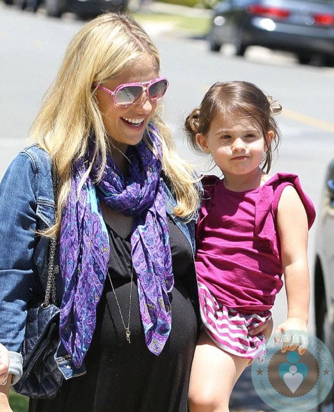 Pregnant Sarah Michelle Gellar, Charlotte Prinze LA