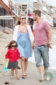 cam gigandet, Dominique Geisendorff and daughter Everleigh Ray Gigandet