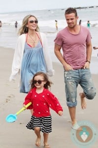 cam gigandet, Dominique Geisendorff, daughter Everleigh Ray Gigandet beach Malibu