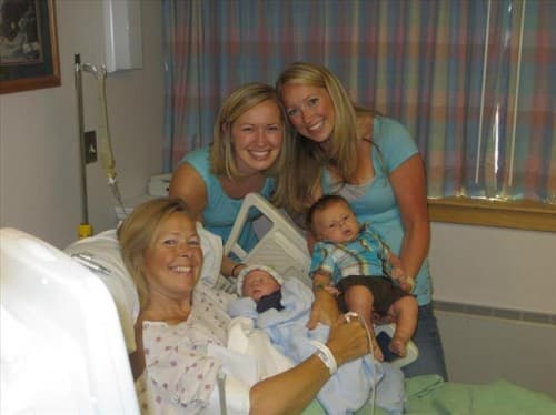 Angel Herbert with her mom Linda and son Madden